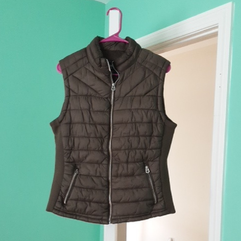 Women's Olive Quilted Vest